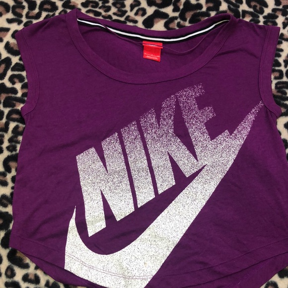 Nike Tops - 🍍3 for 25🍍 NIKE active top